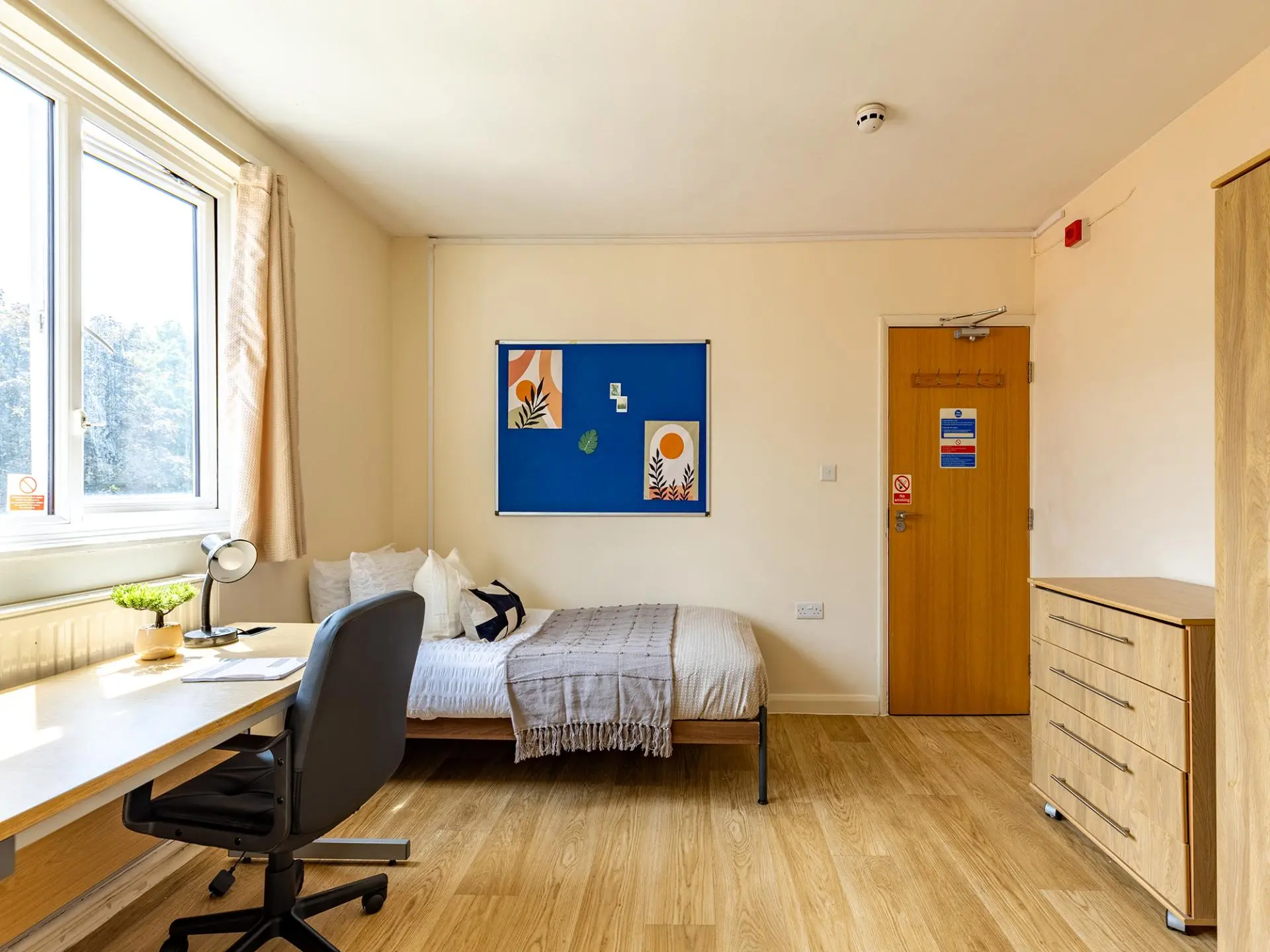 Studio Rooms view 3
