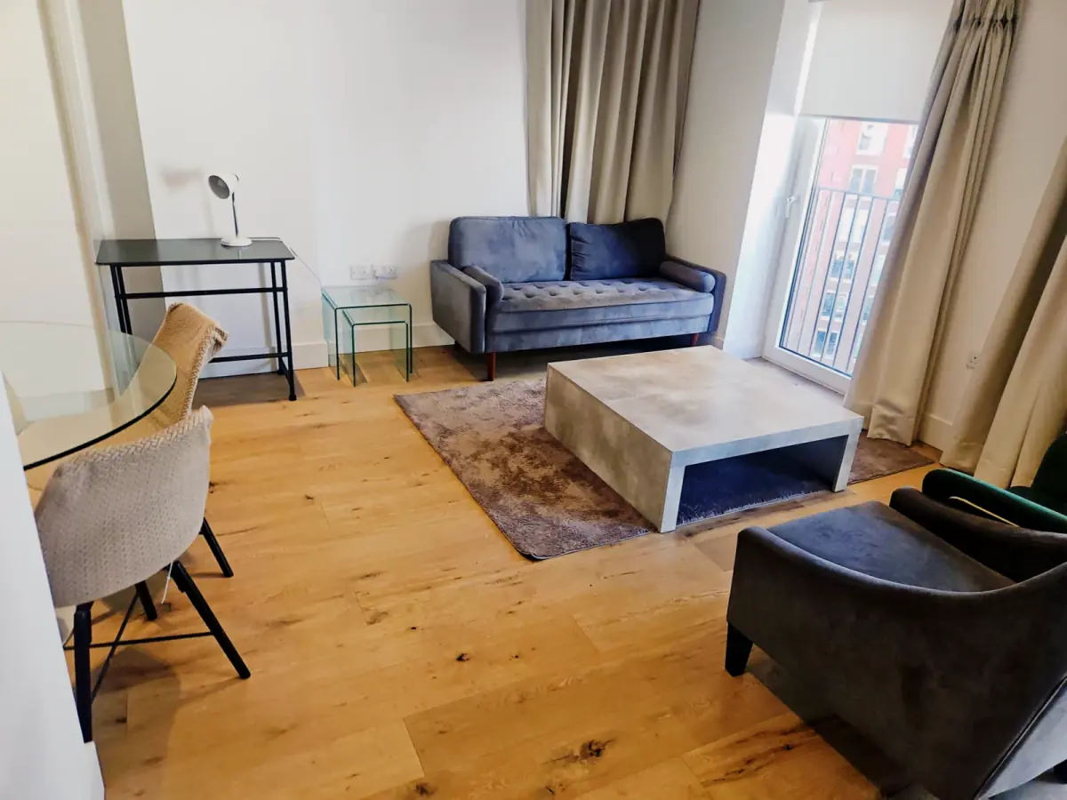 1 Rooms view 1