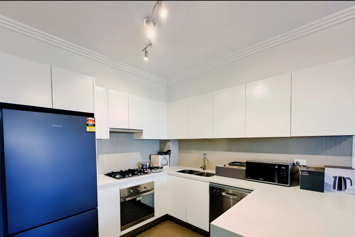 15-23 Lusty St