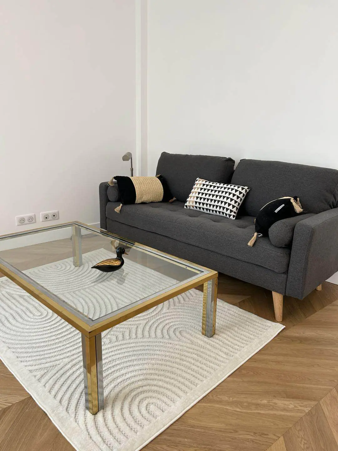 PARIS 9e·44m²·F2·Appartement·With furniture