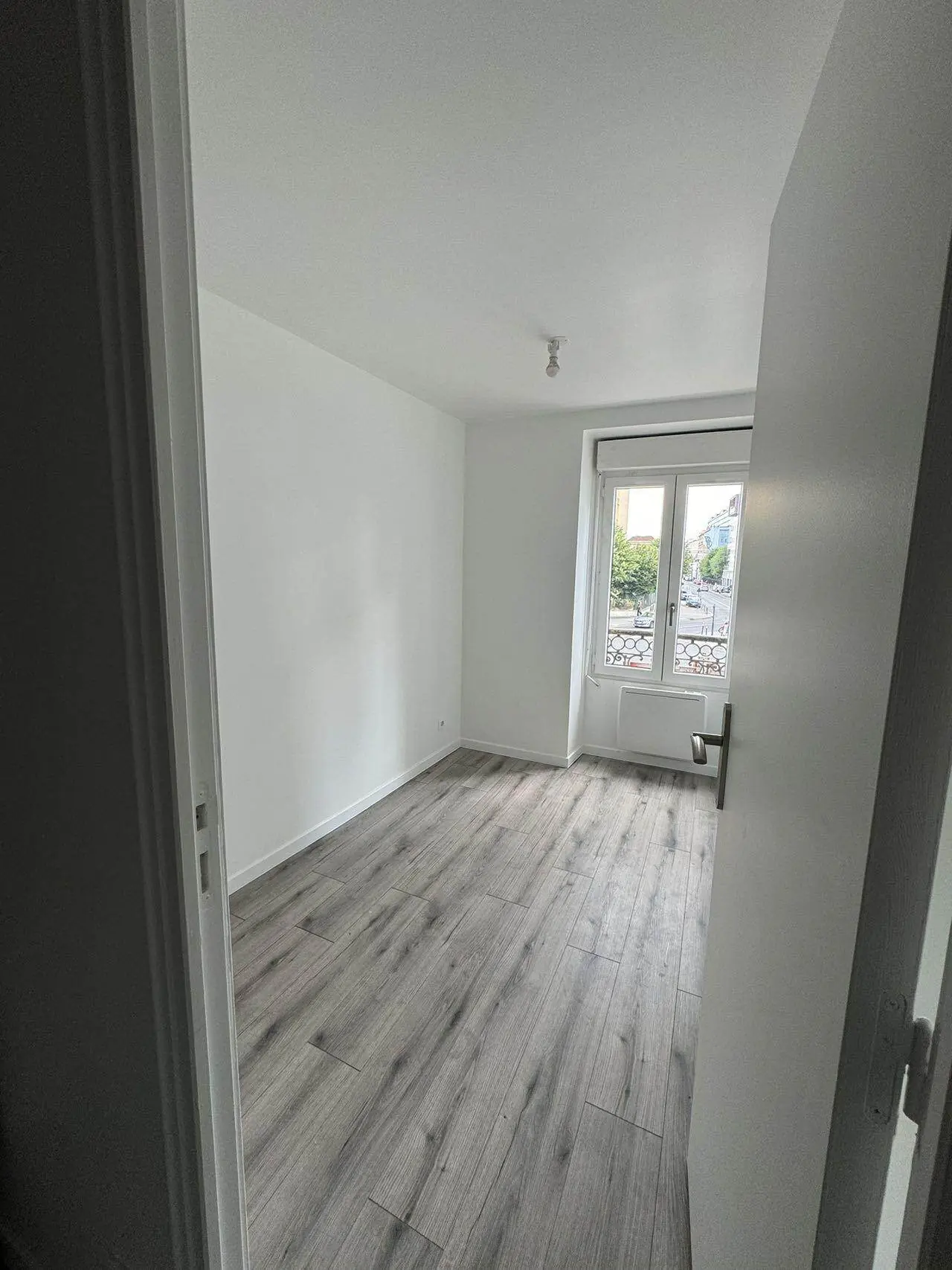 Ivry-sur-Seine 94e·32m²·F1·StudioNo furniture