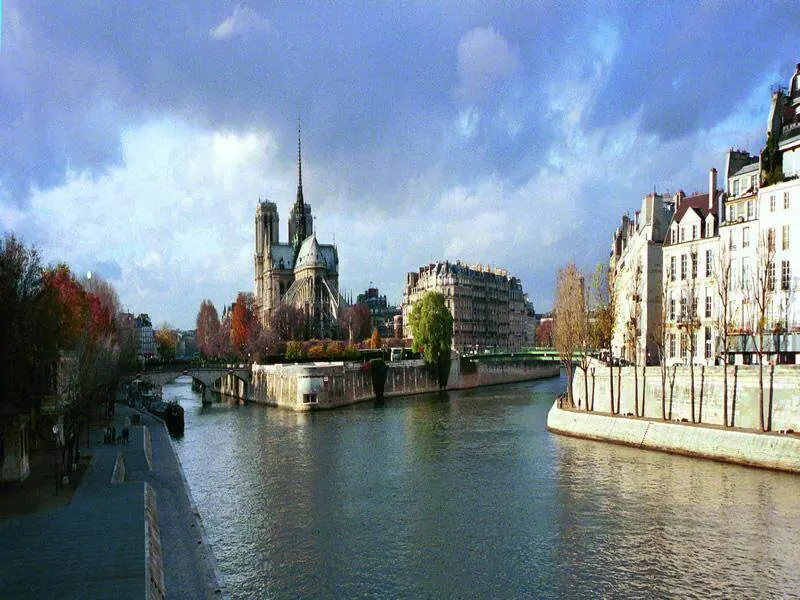 studio in 5e   Pantheon   Latin Quarter