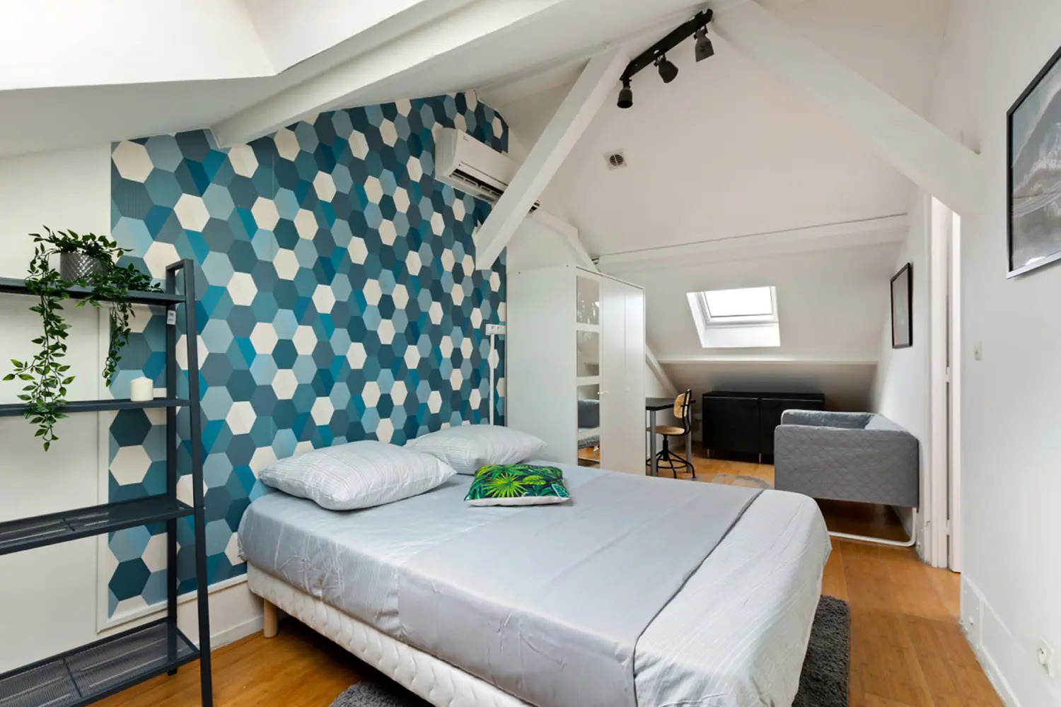 Property resident preview 4