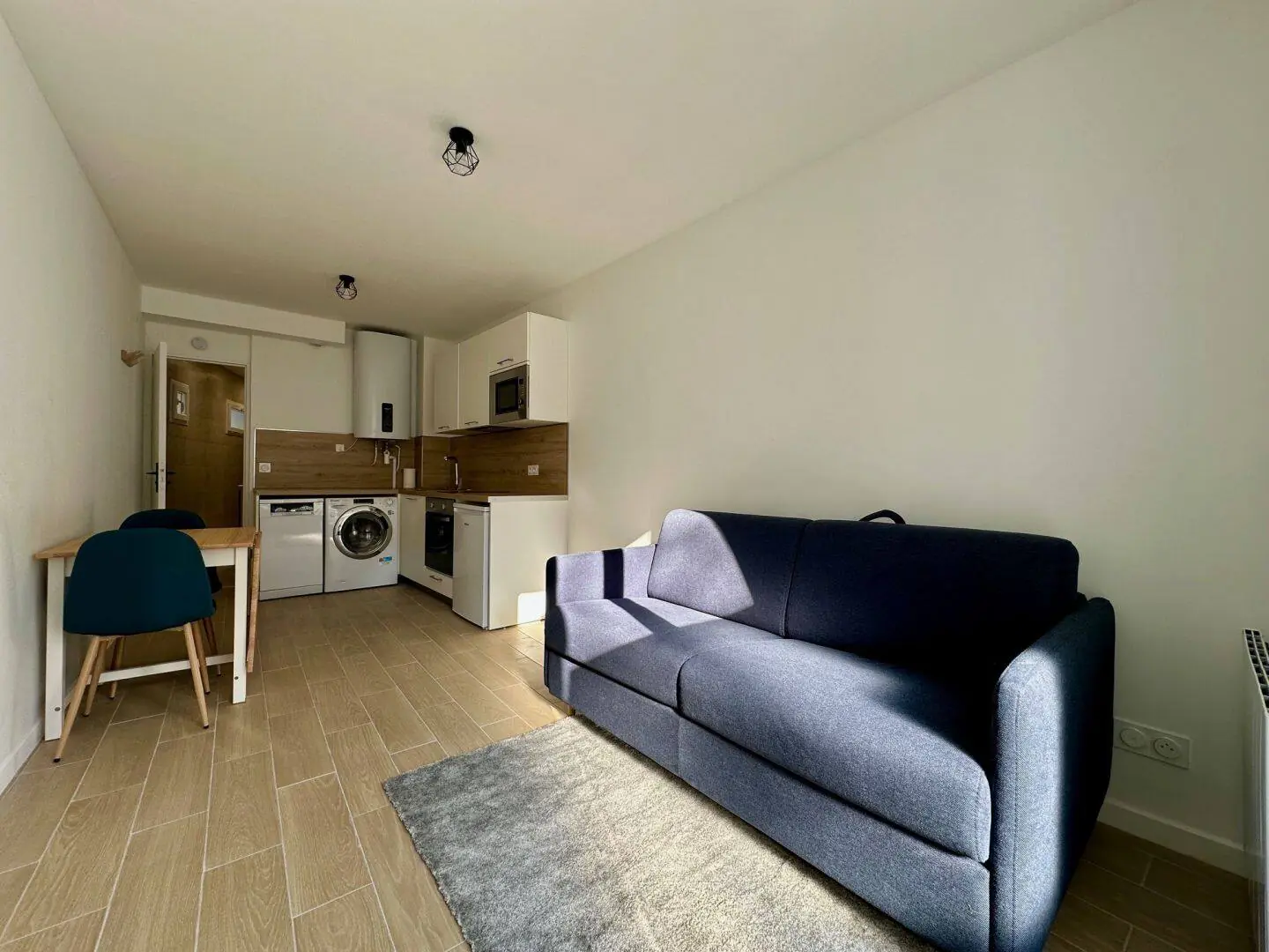 Nanterre 92e·21m²·F1·Studio·With furniture