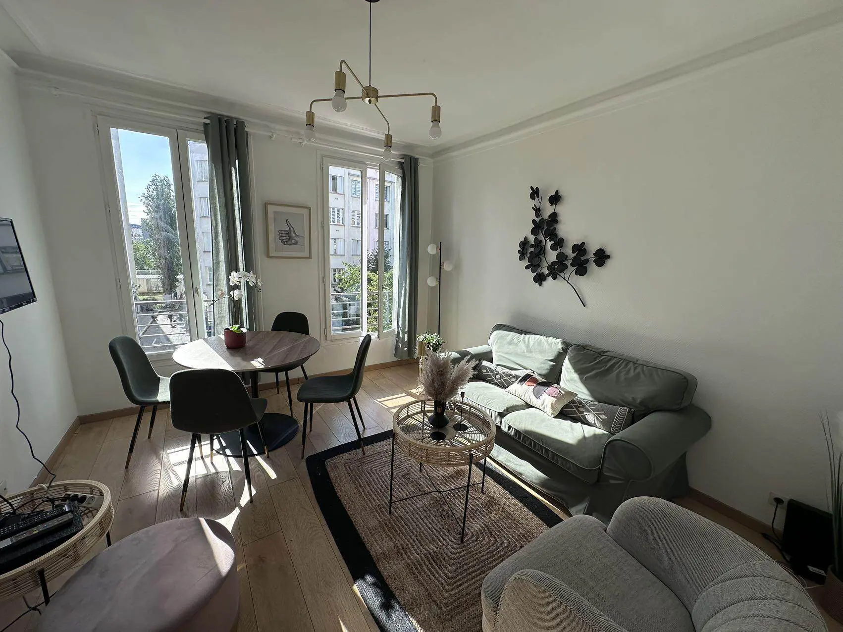 PARIS 18e·45m²·F3·Appartement·With furniture