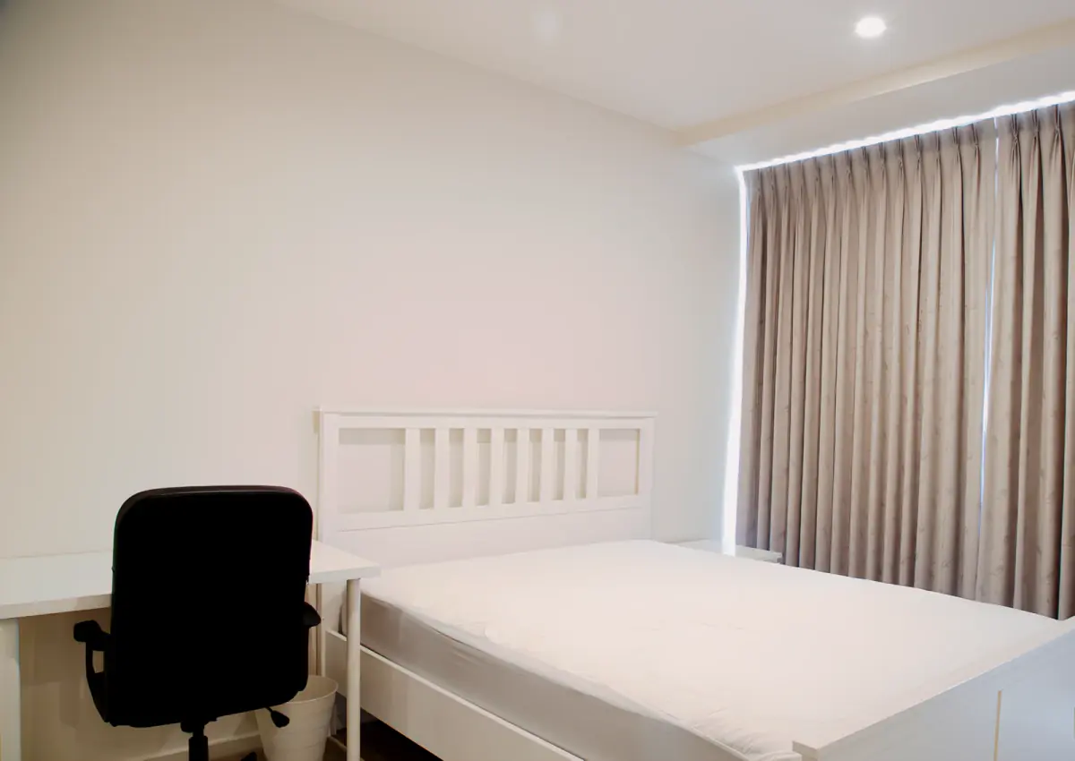 2 Rooms view 3