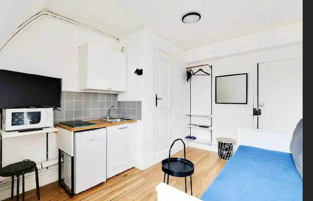 PARIS 16e·14m²·F1·Studio·With furniture