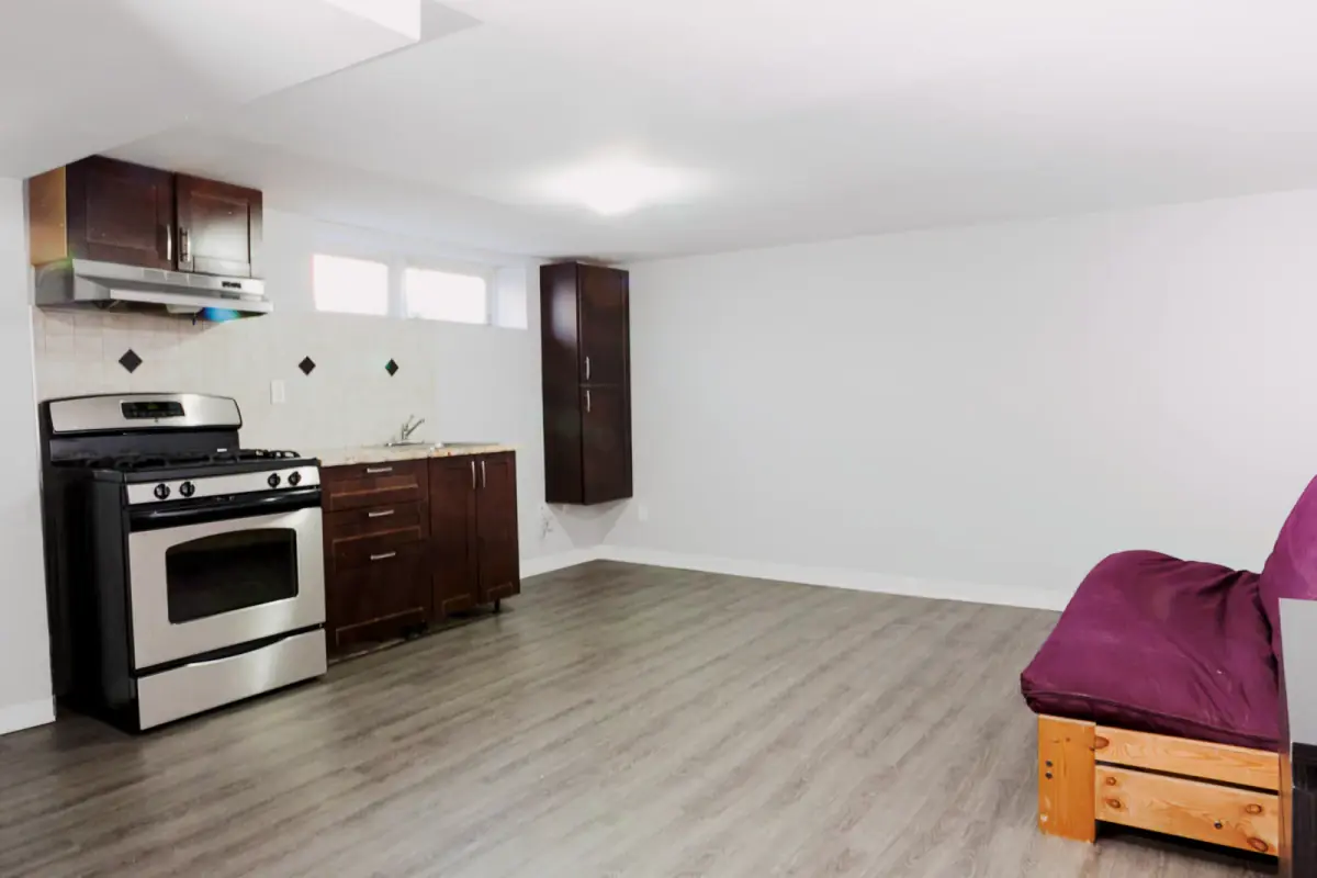 4 Rooms view 1