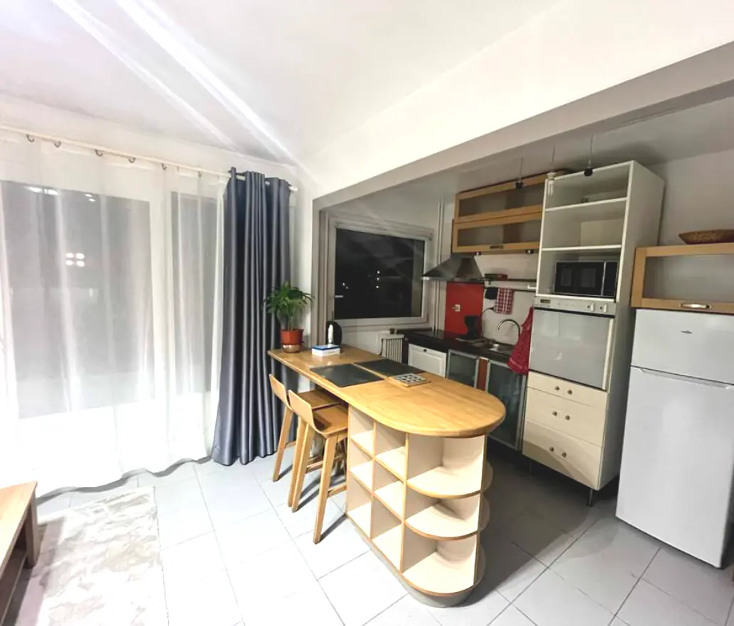 PARIS 20e·35m²·F1·Studio·With furniture