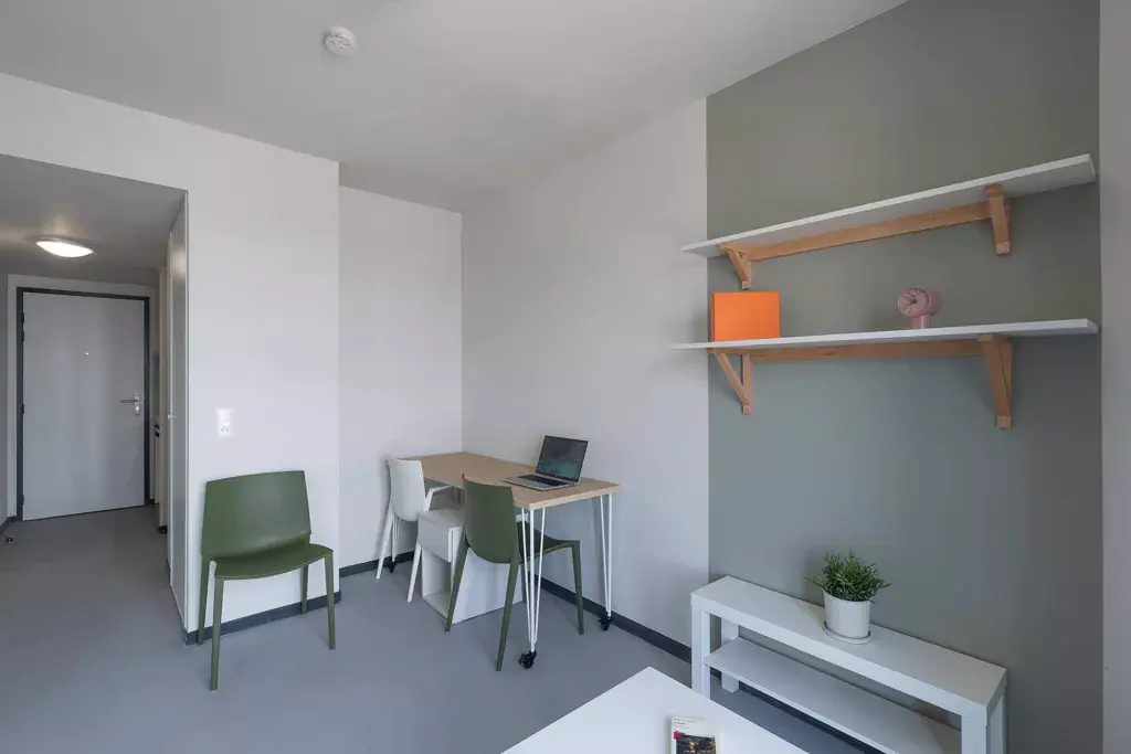 Property resident preview 3