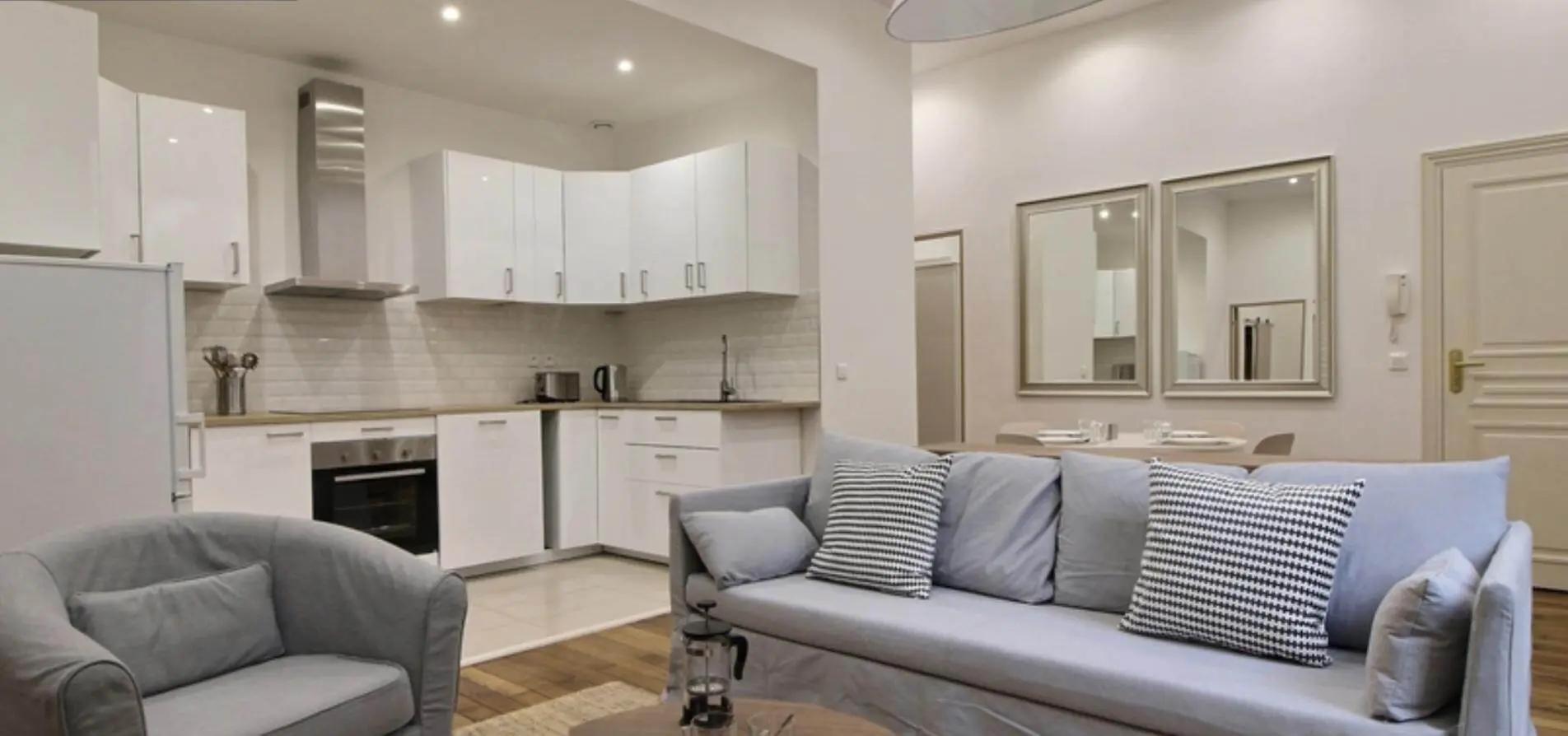 PARIS 16e·67m²·F3·Appartement·With furniture