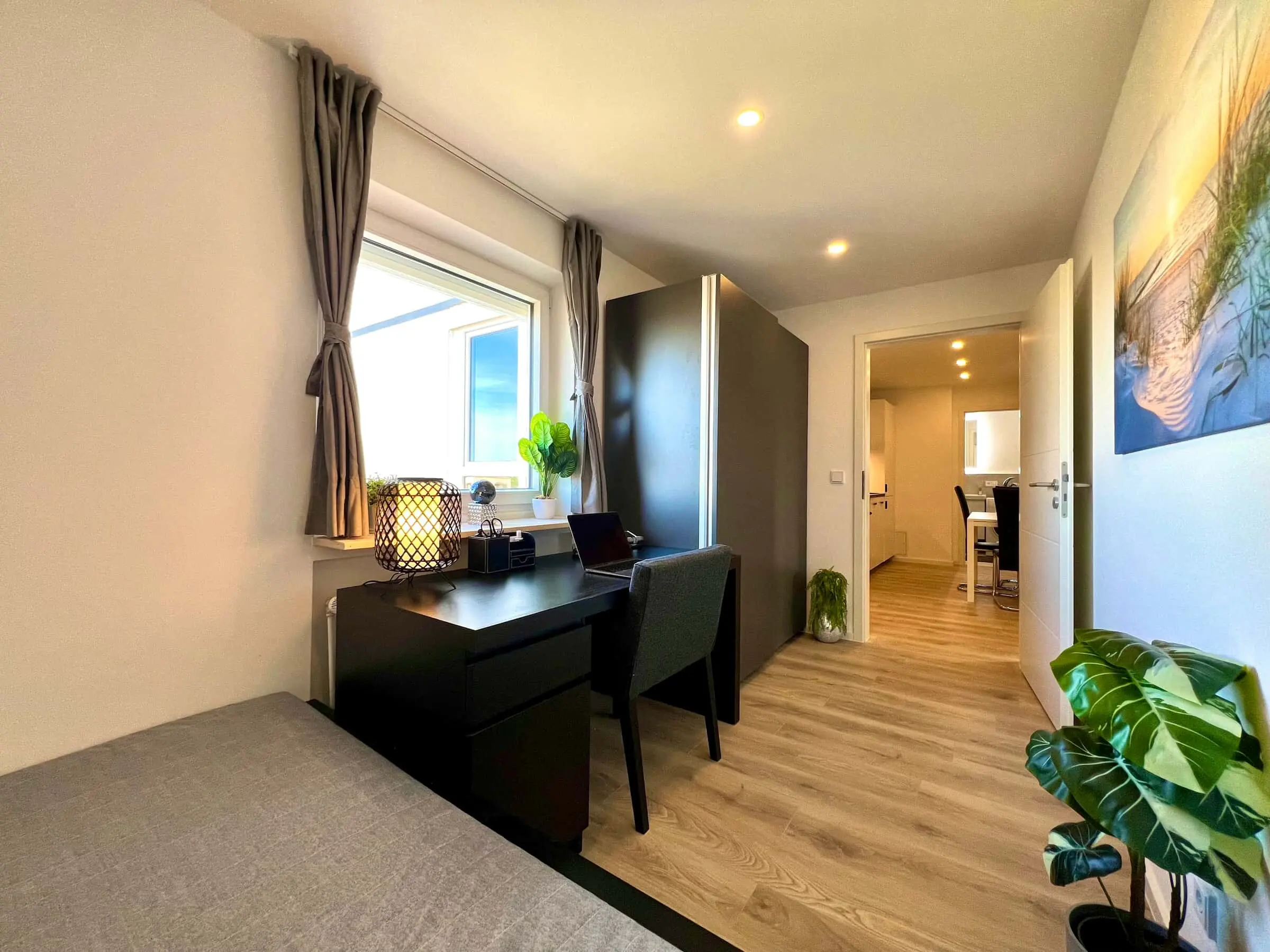 Bunsenstrasse Rooms view 1