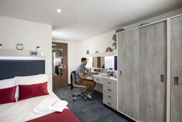 Ensuite Rooms view 3