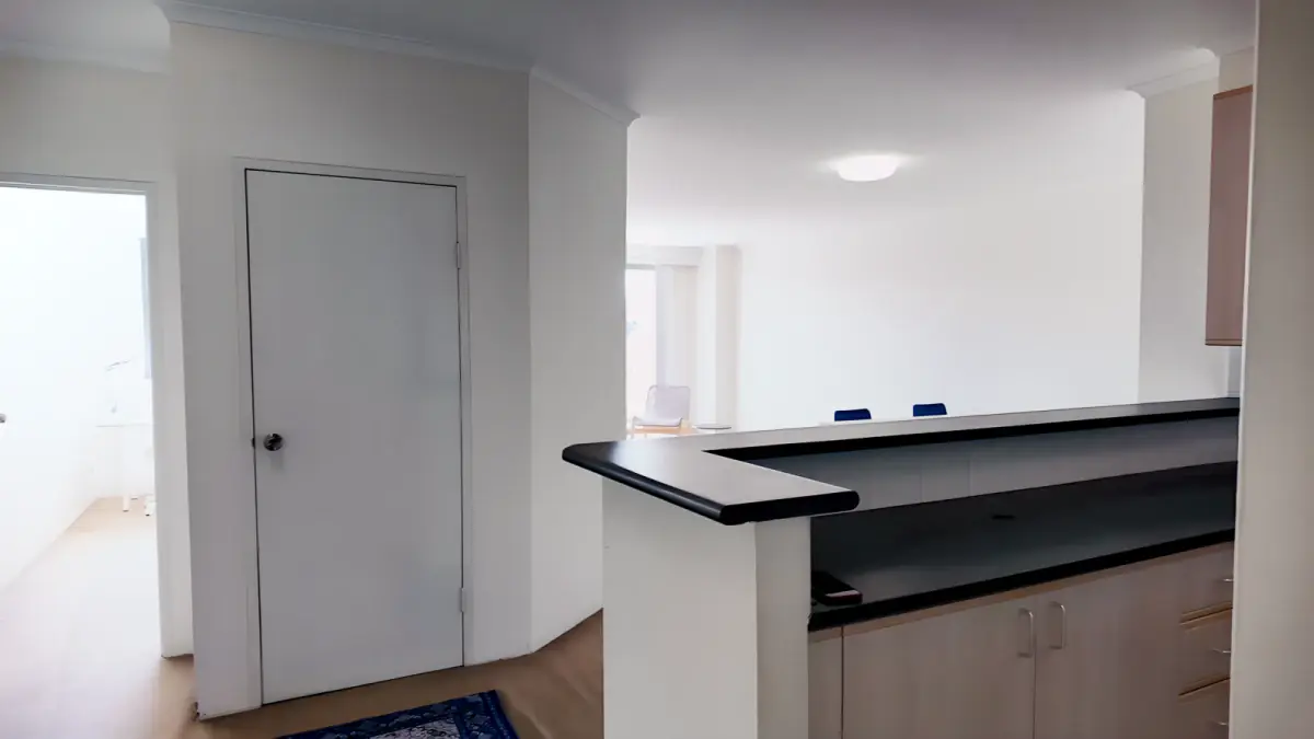 2 Rooms view 1