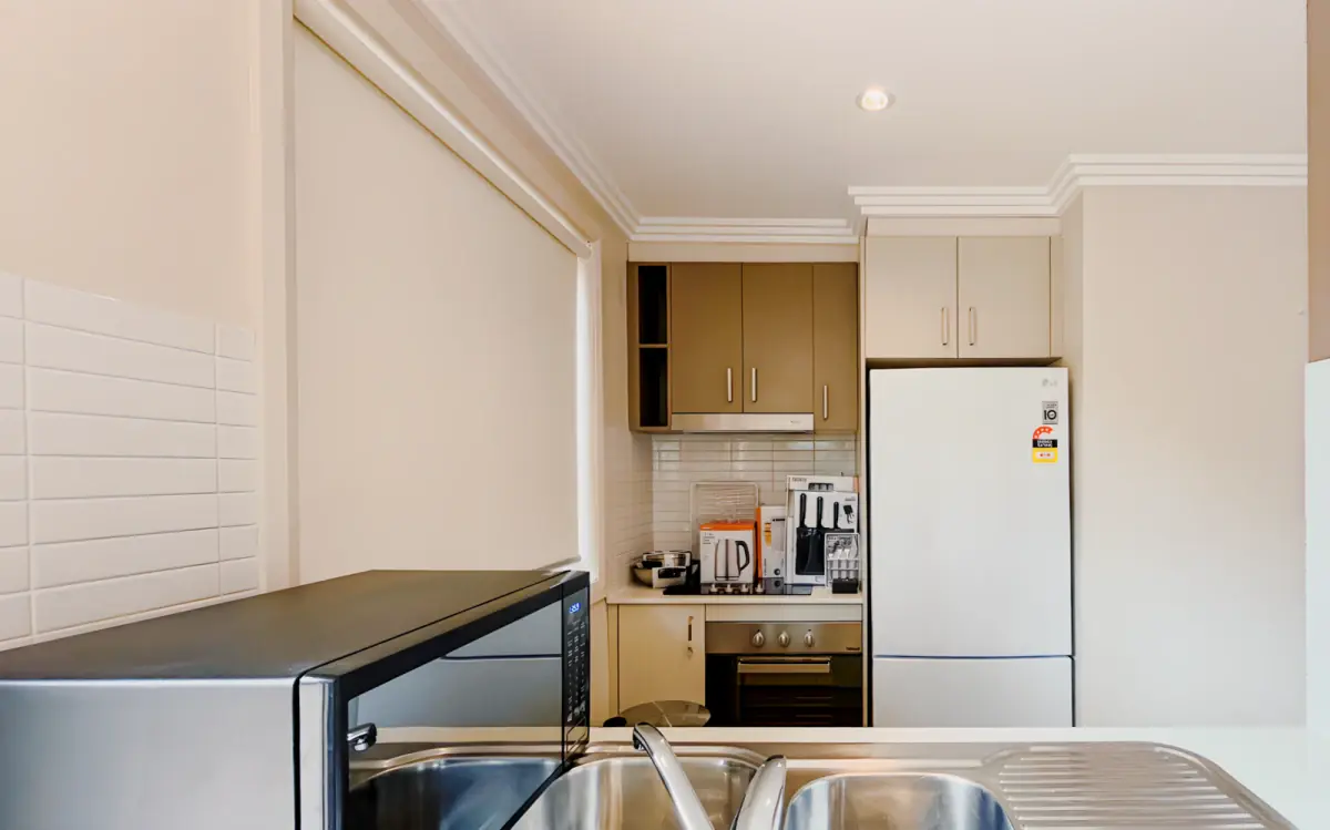 64 MacLeay St