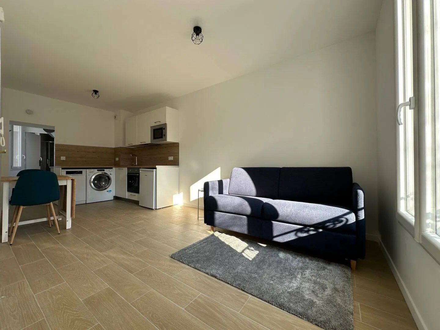Nanterre 92e·36m²·F1·Studio·With furniture