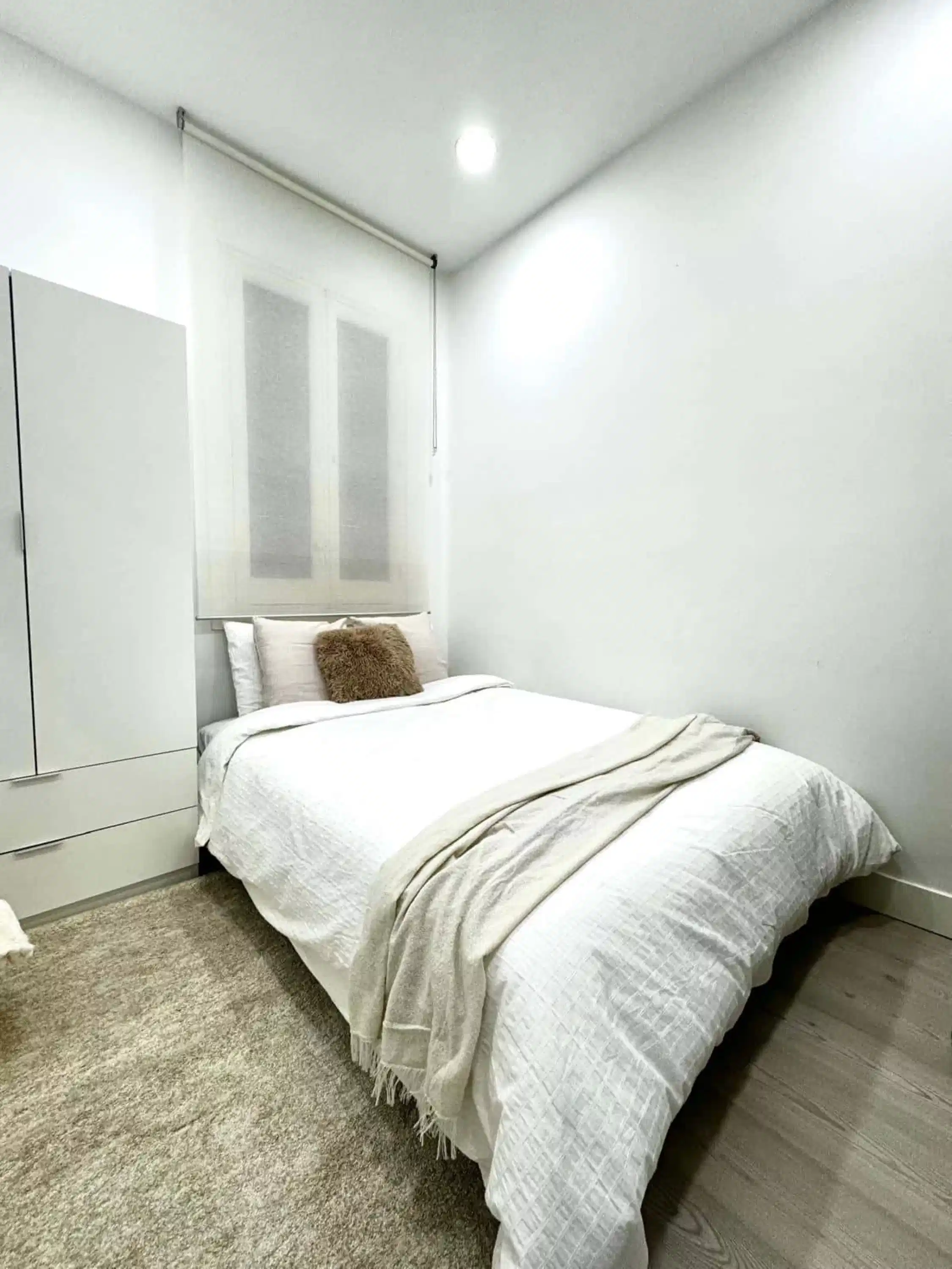 #182700: Rooms view 1