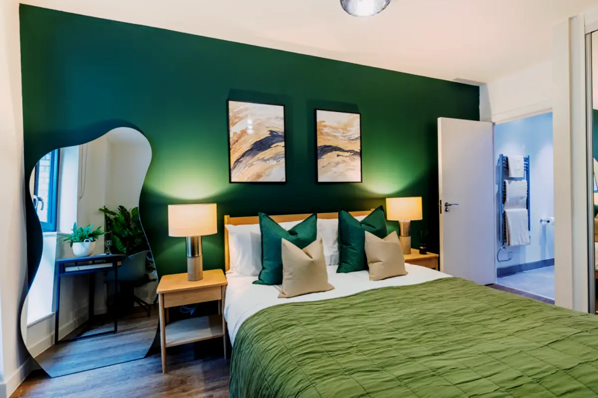 Two Rooms view 4