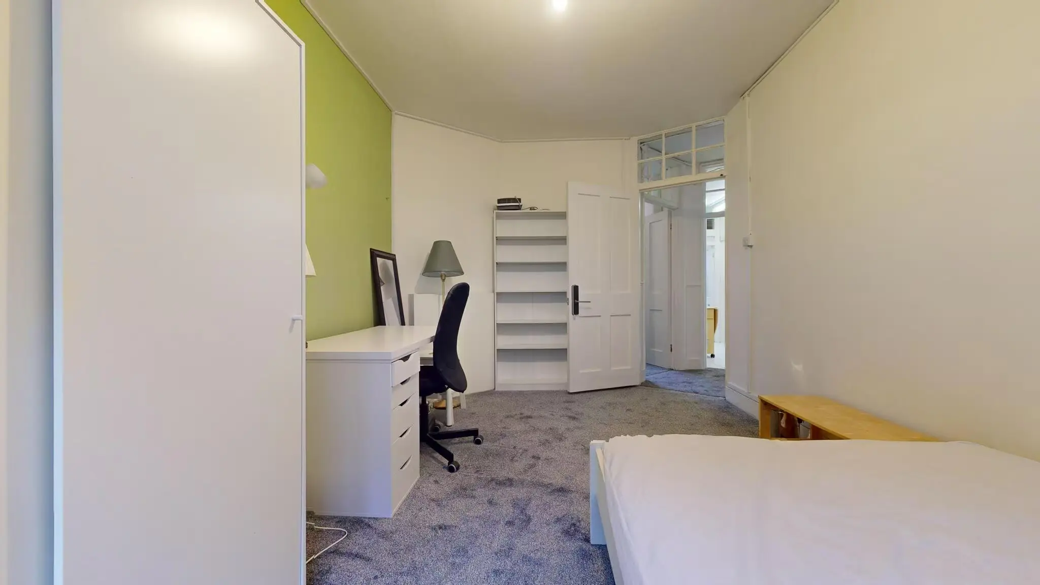 2 Rooms view 1