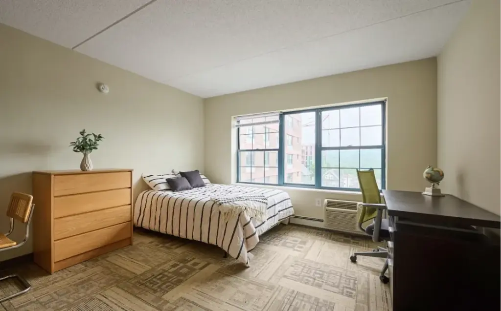 2x1 Rooms view 1