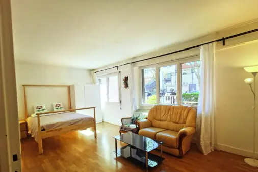 1 Rooms view 1