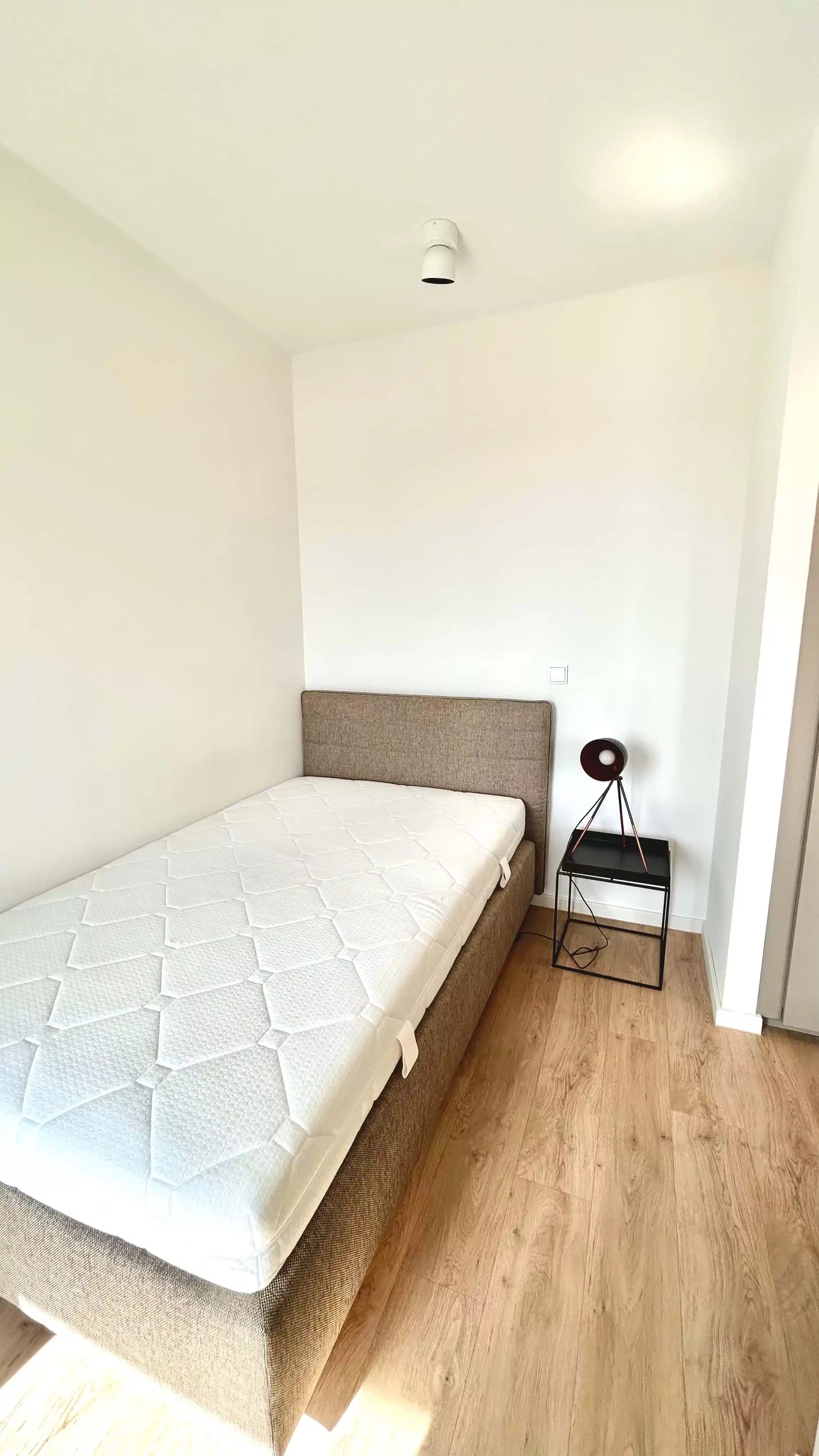 #121070: 1 Bedroom 1 Bathroom (Kleyerstraße) - Bedroom