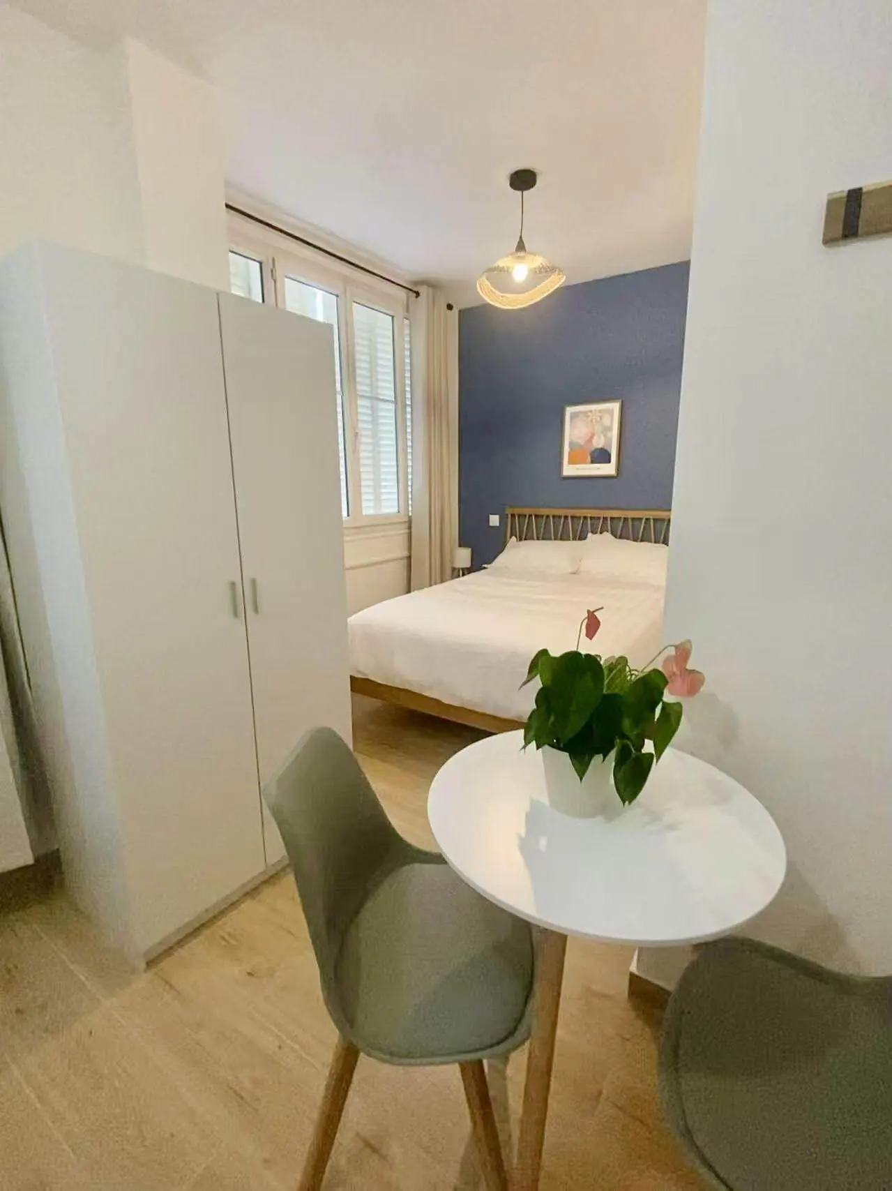 PARIS 13e·16m²·F1·Appartement·With furniture