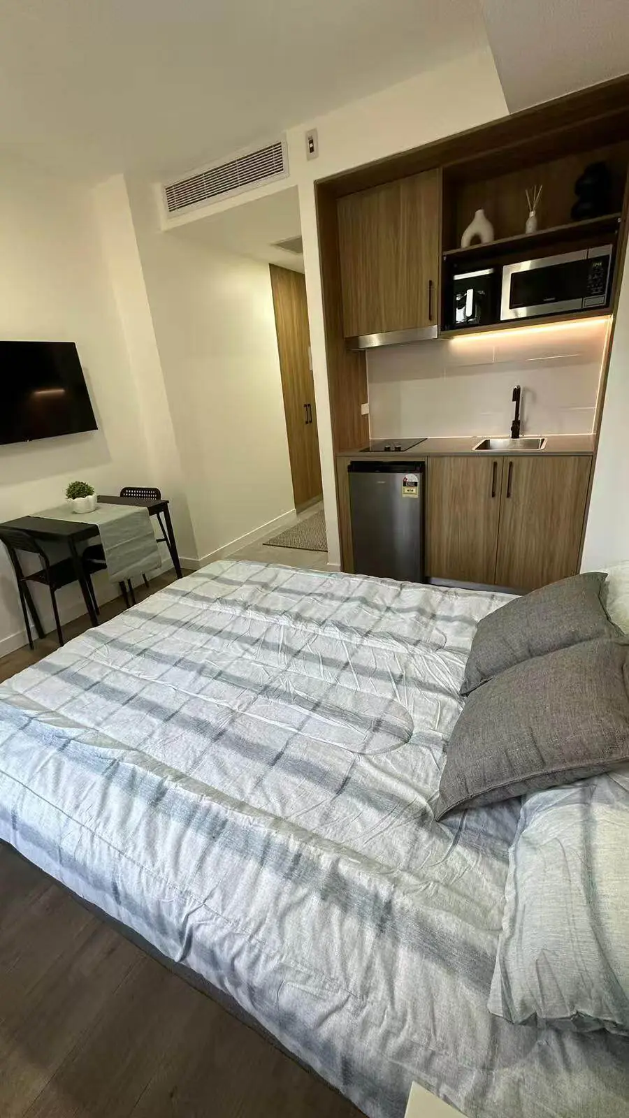 Property resident preview 7