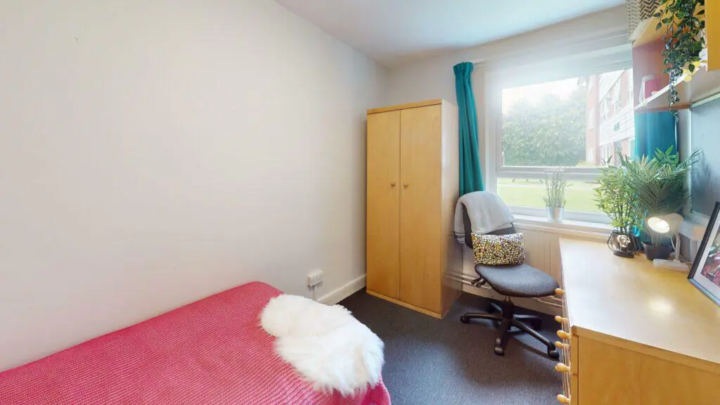 Large Rooms view 1