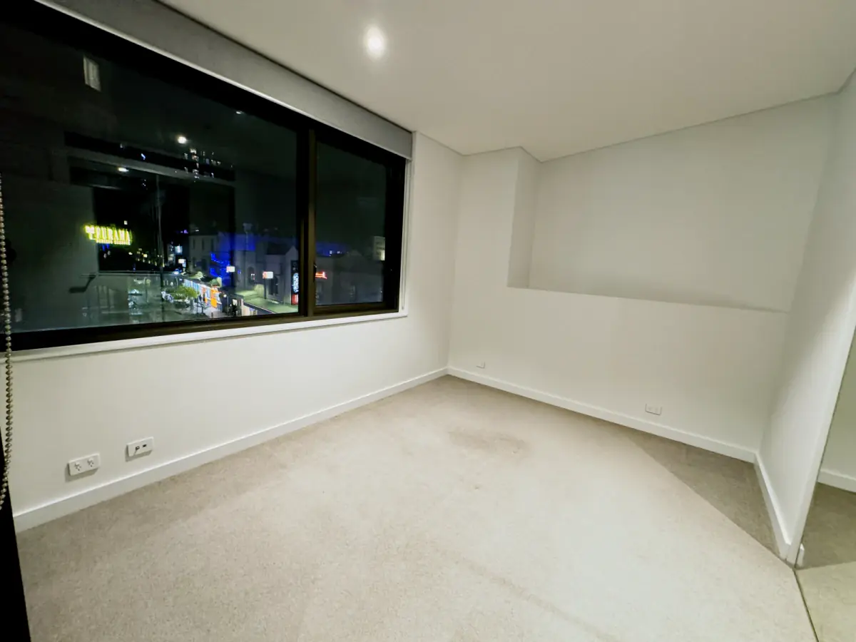 83 Harbour st