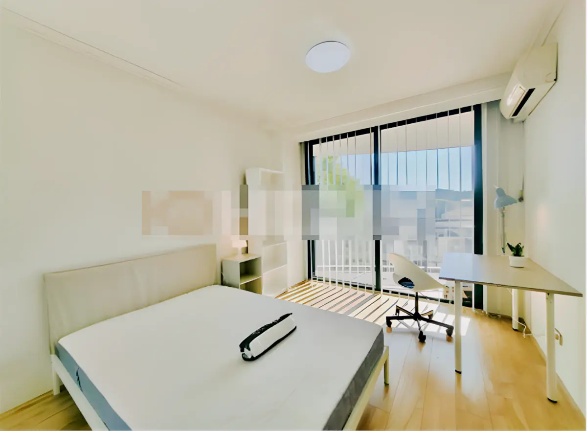 2 Rooms view 1