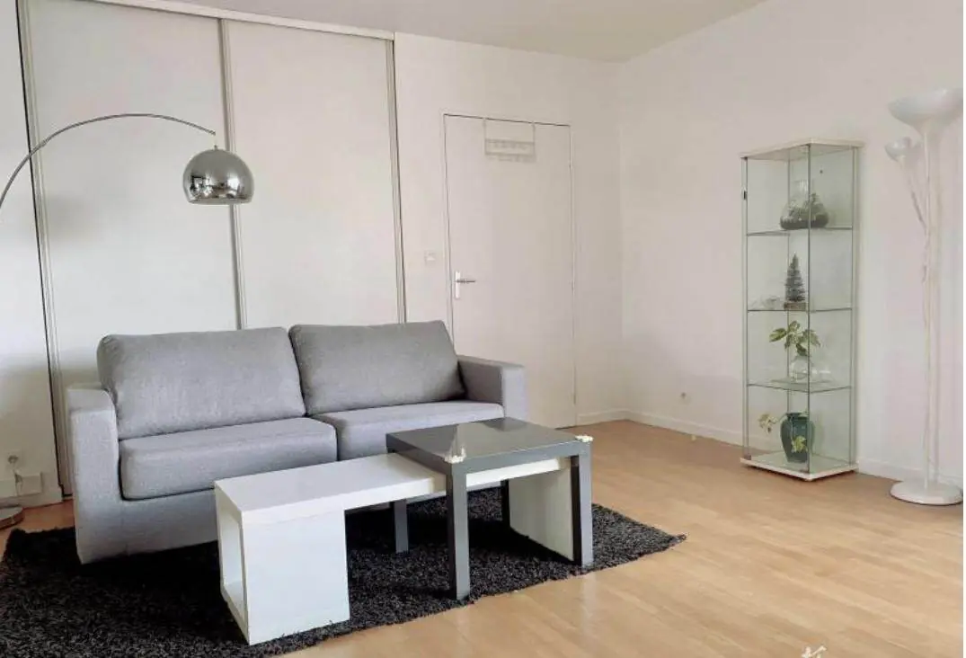 Courbevoie 92e·50m²·F2·Appartement·With furniture