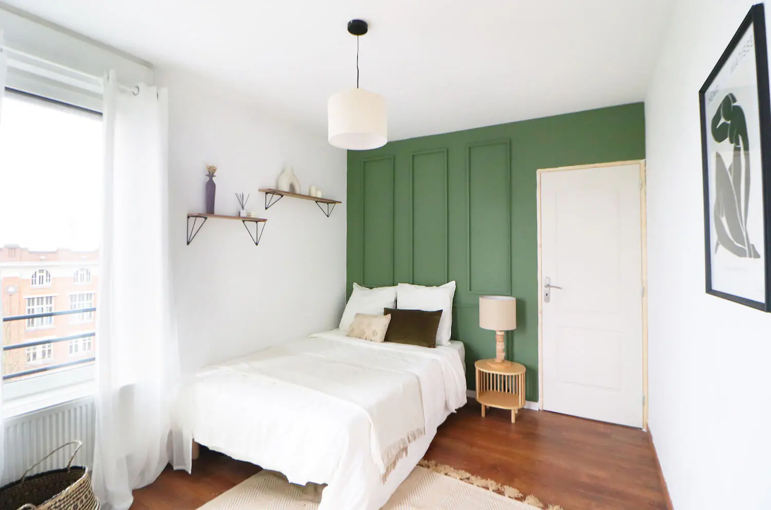 4BR/1BA Rooms view 1