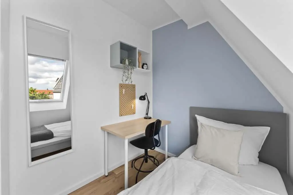 Zimmer Rooms view 3