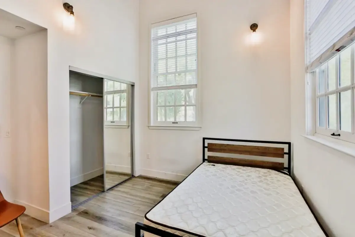 Property resident preview 7