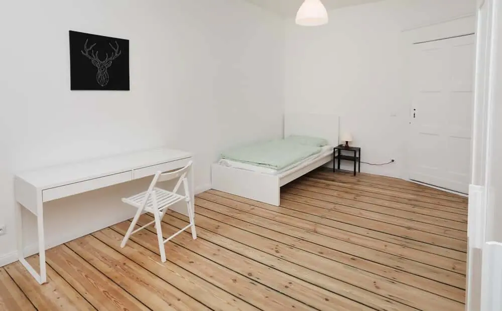 Zimmer Rooms view 1