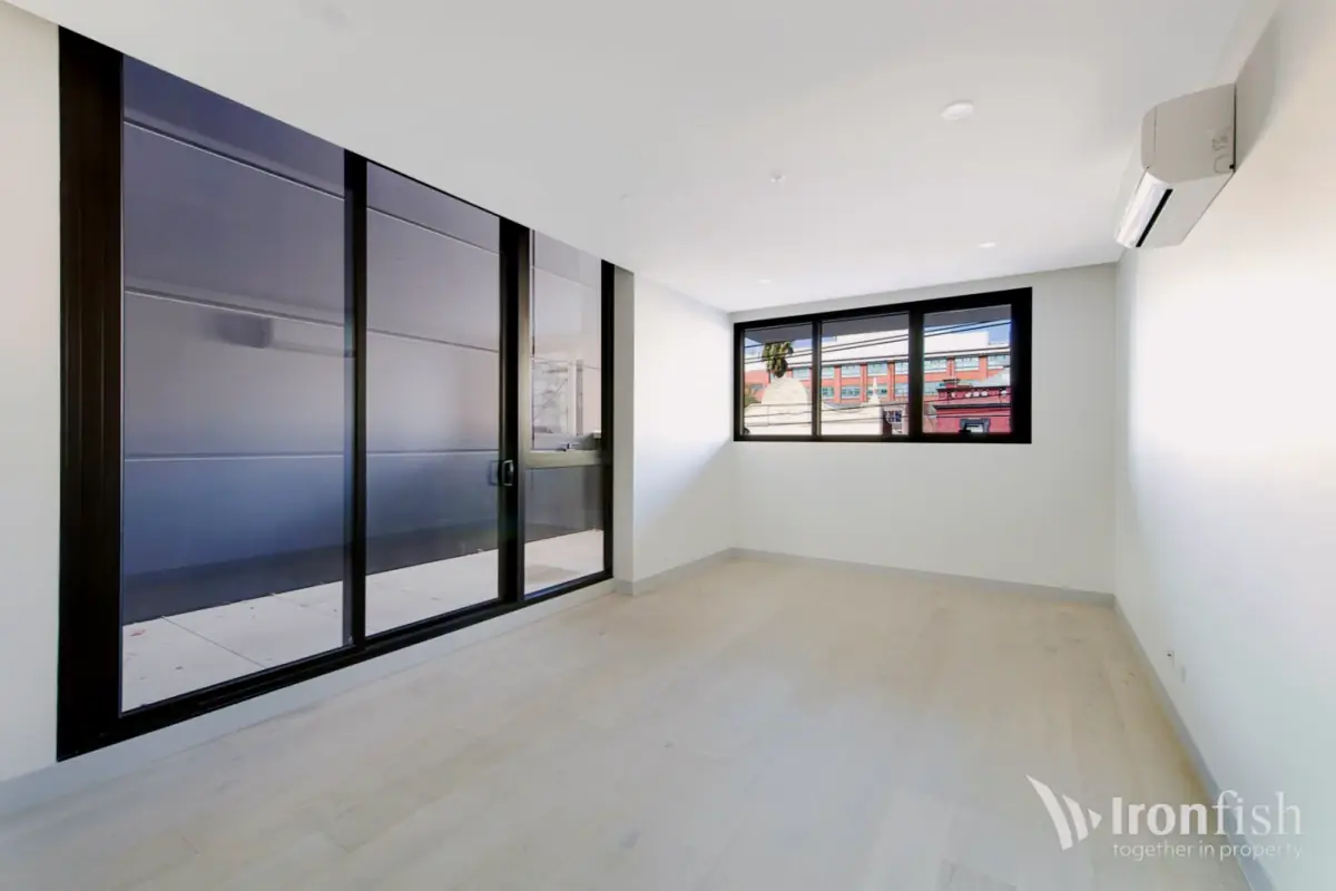 1 Rooms view 1