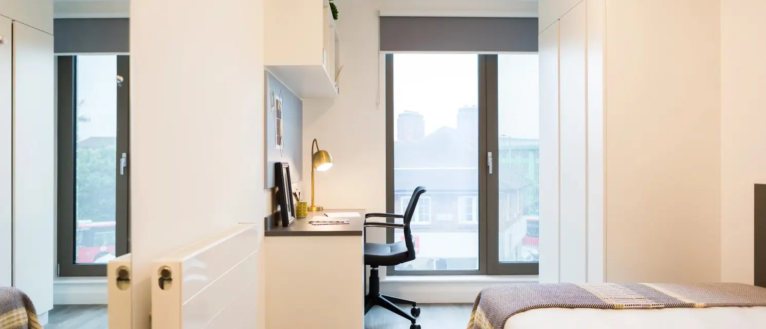 Bronze Studio 2 46 1
