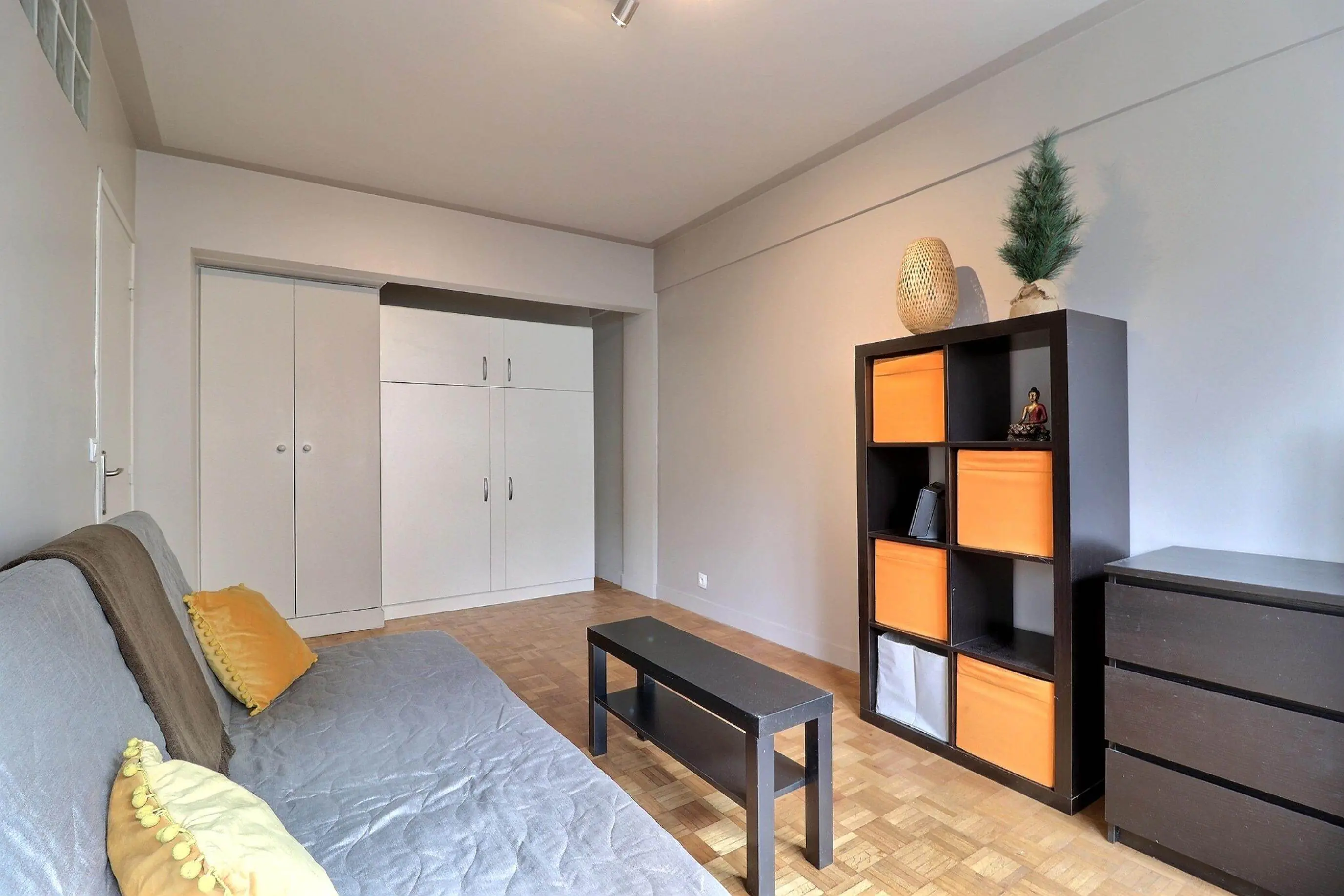 Property resident preview 5