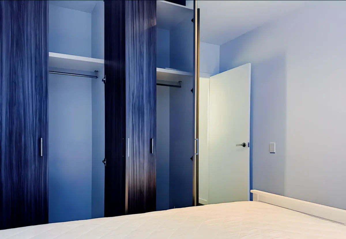 2 Rooms view 3