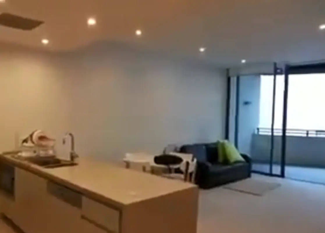 2 Rooms view 2