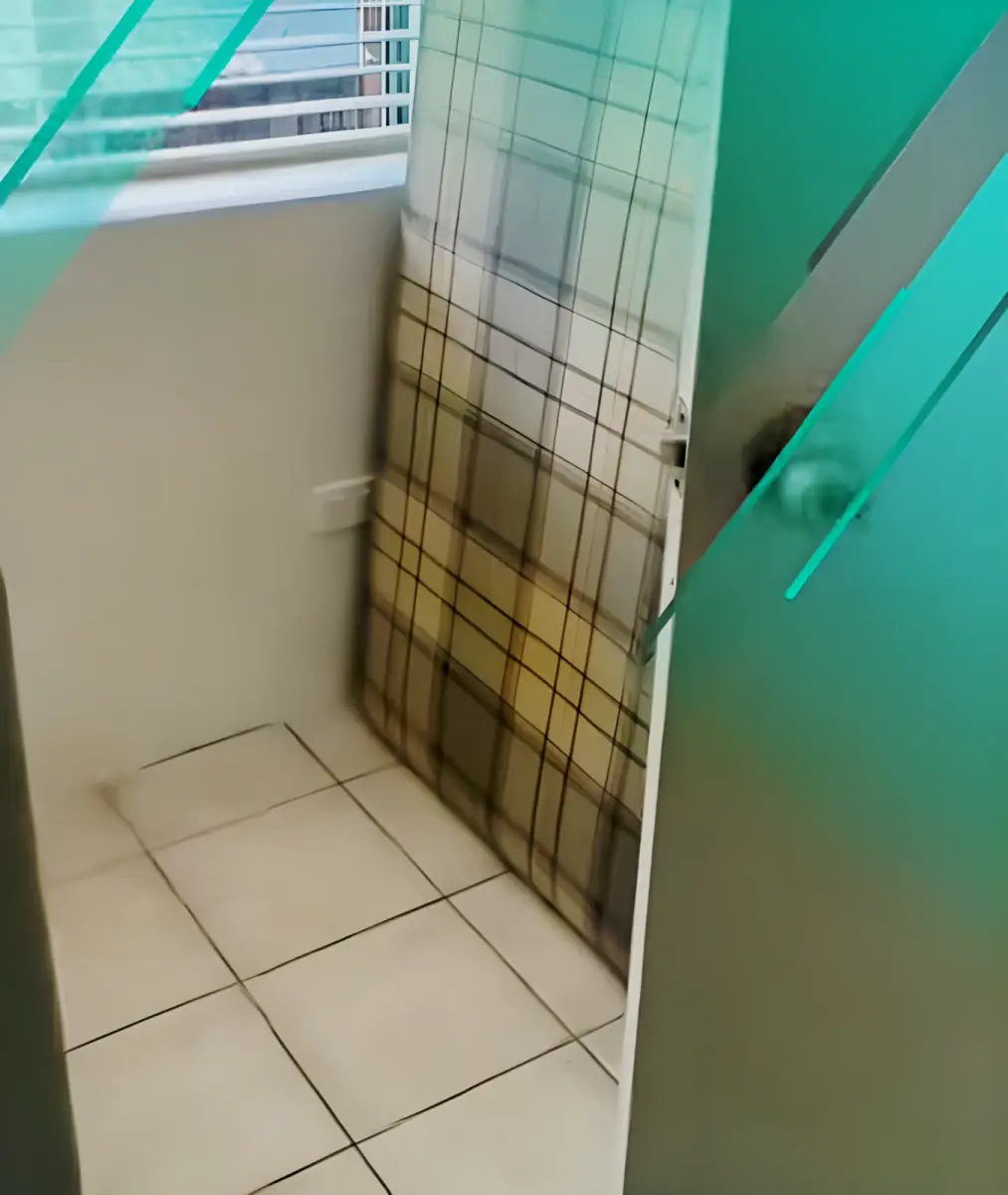 1 Rooms view 2