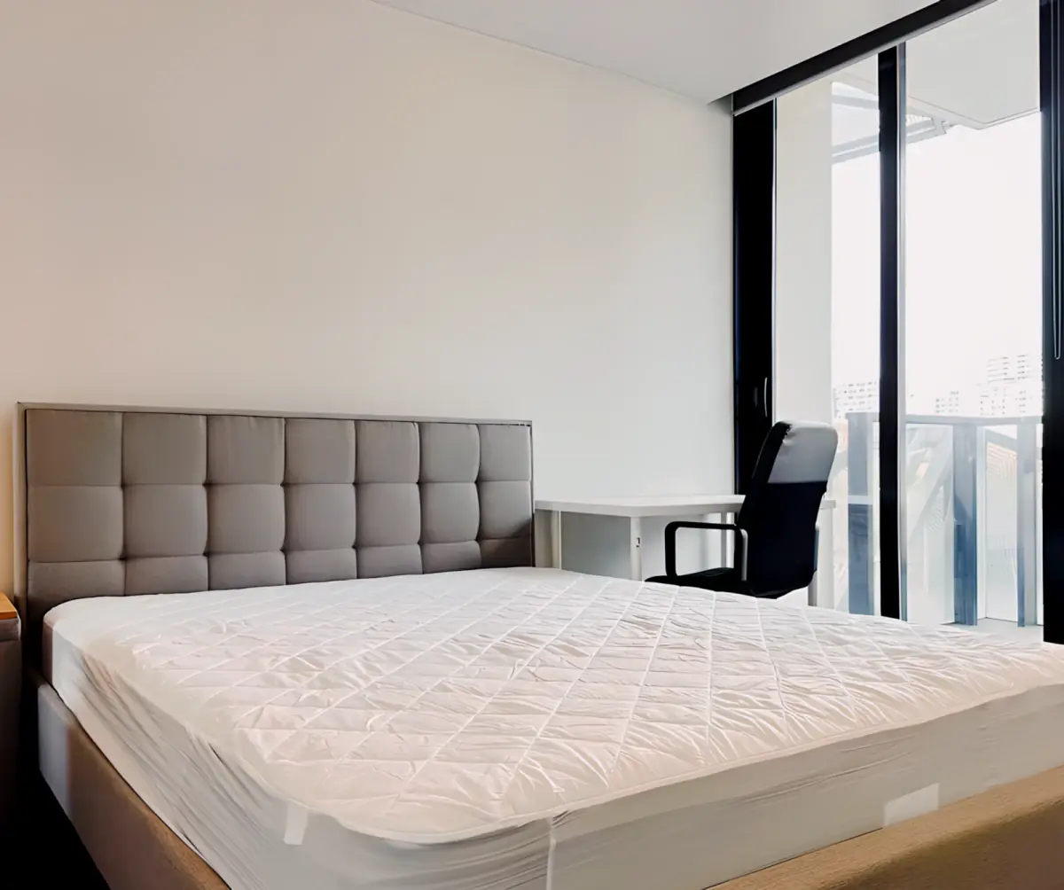 2 Rooms view 3