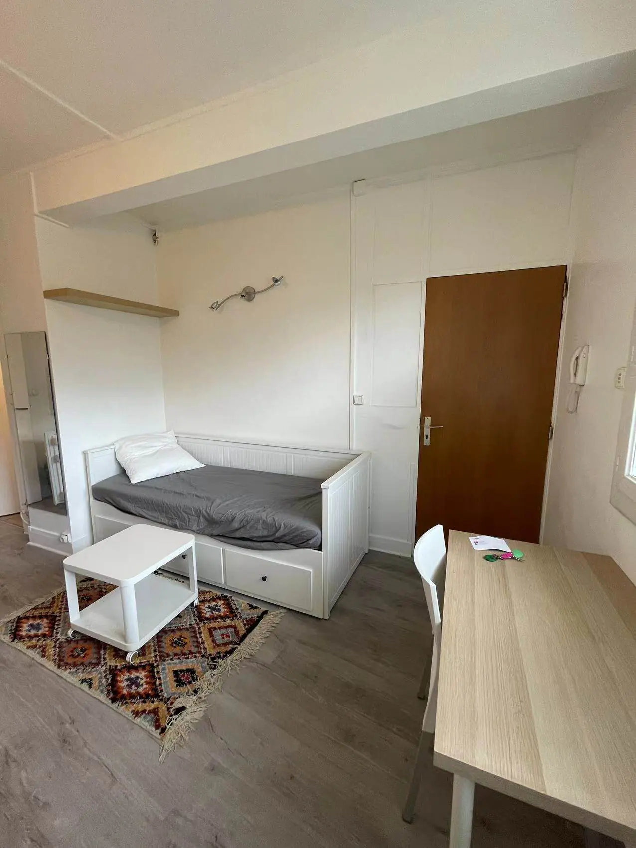 PARIS 15e·17m²·F1·Studio·With furniture
