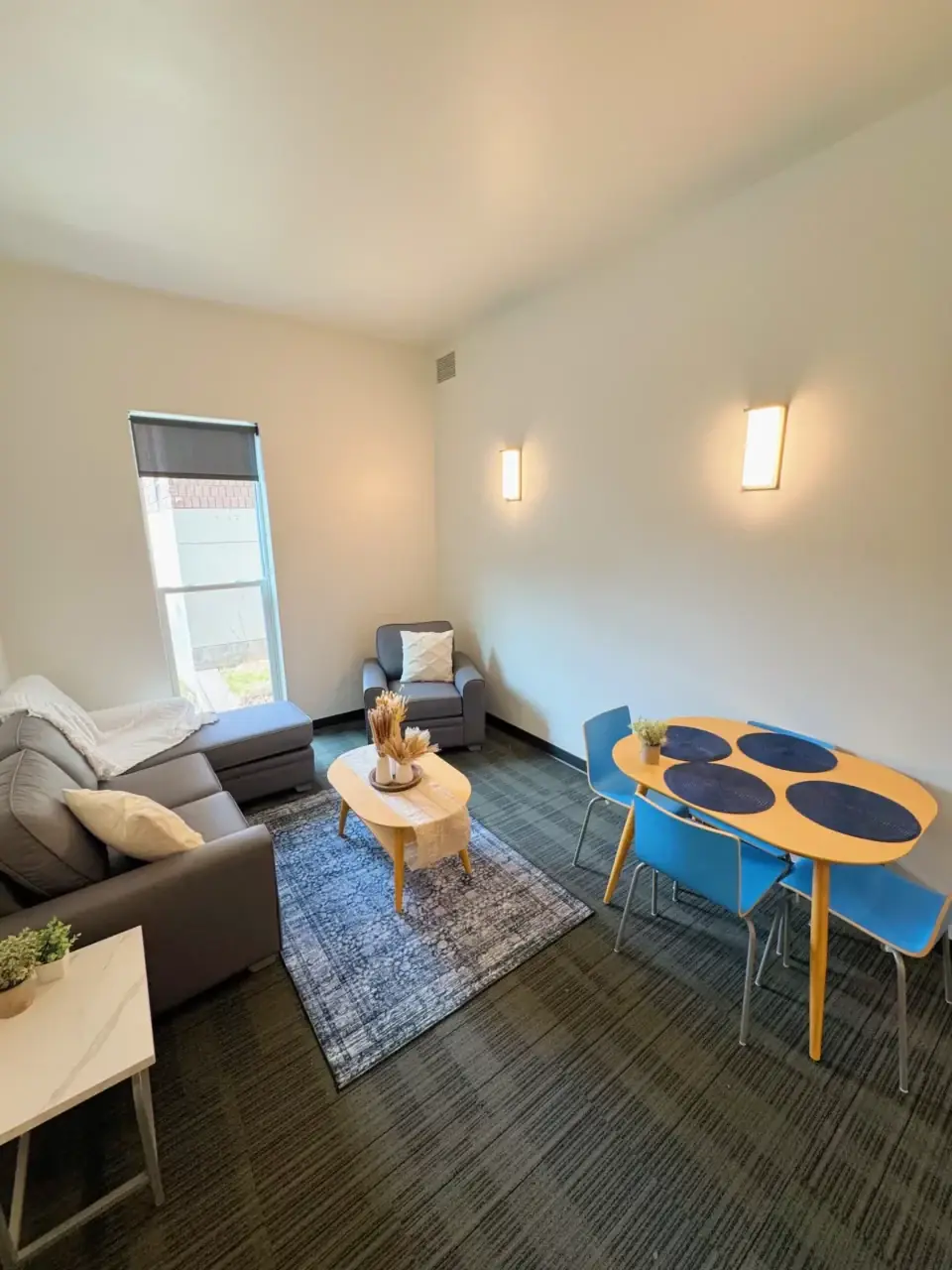1x1 Rooms view 3