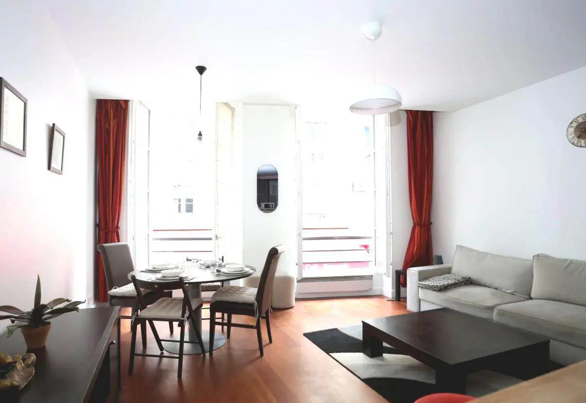 PARIS 5e·61m²·F2·Appartement·With furniture