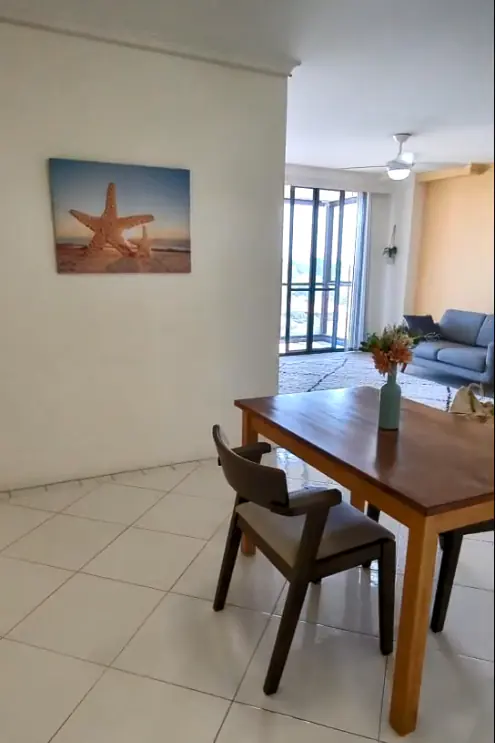 2 Rooms view 2