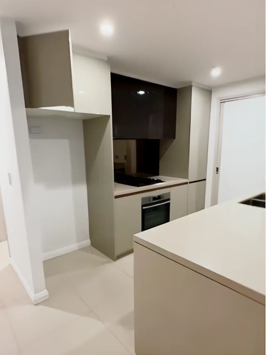 4 Rooms view 1