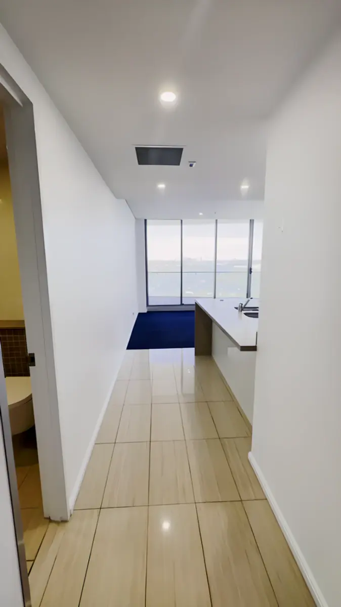 3 Rooms view 2