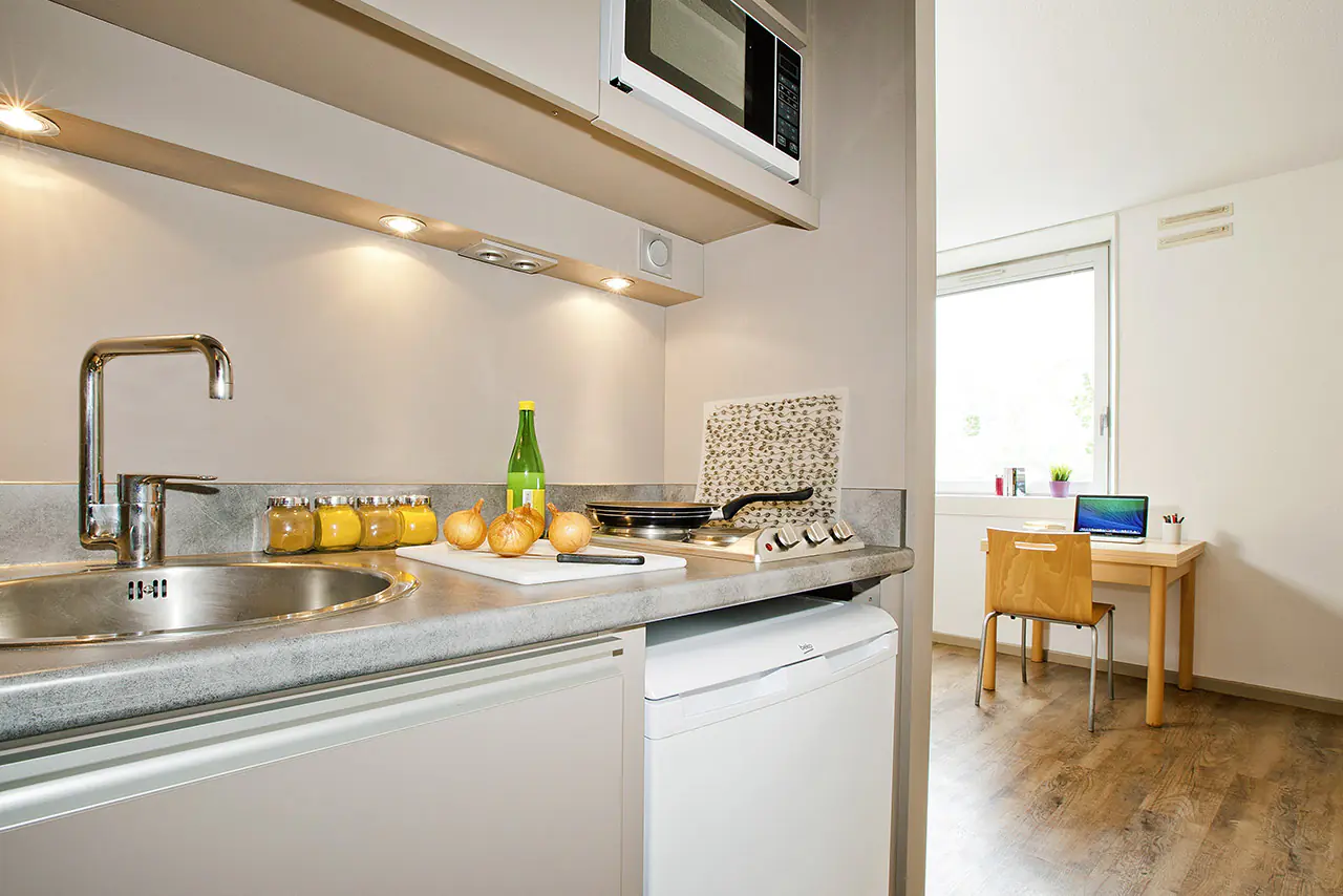 M les estudines Le Clip